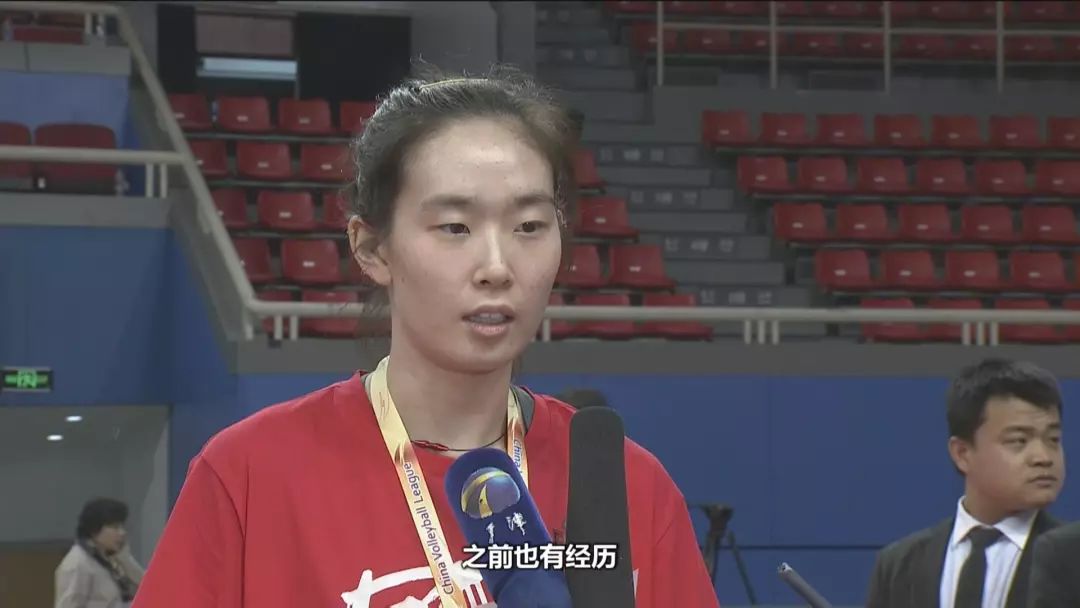 天津冠军领跑,冠军天津投掷