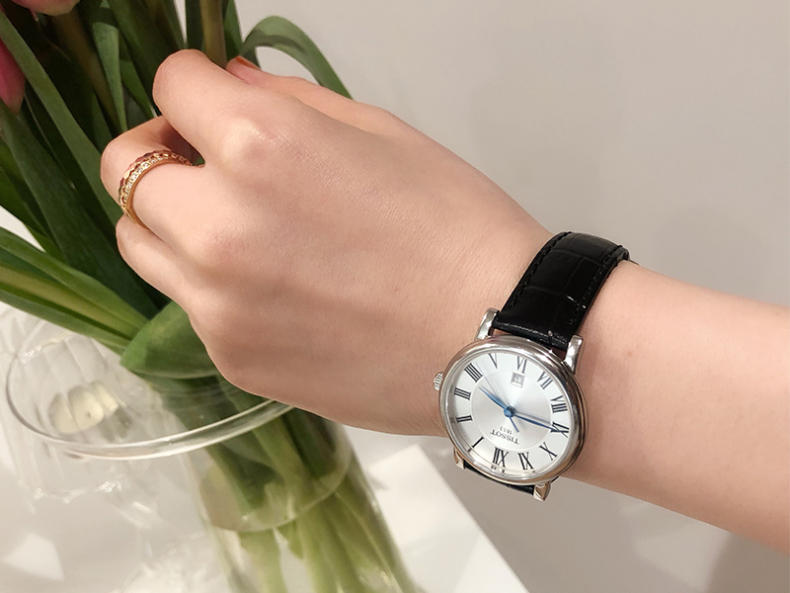 天梭小美人石英女表1500靠谱吗,天梭23新品魅时钢带石英情侣女表