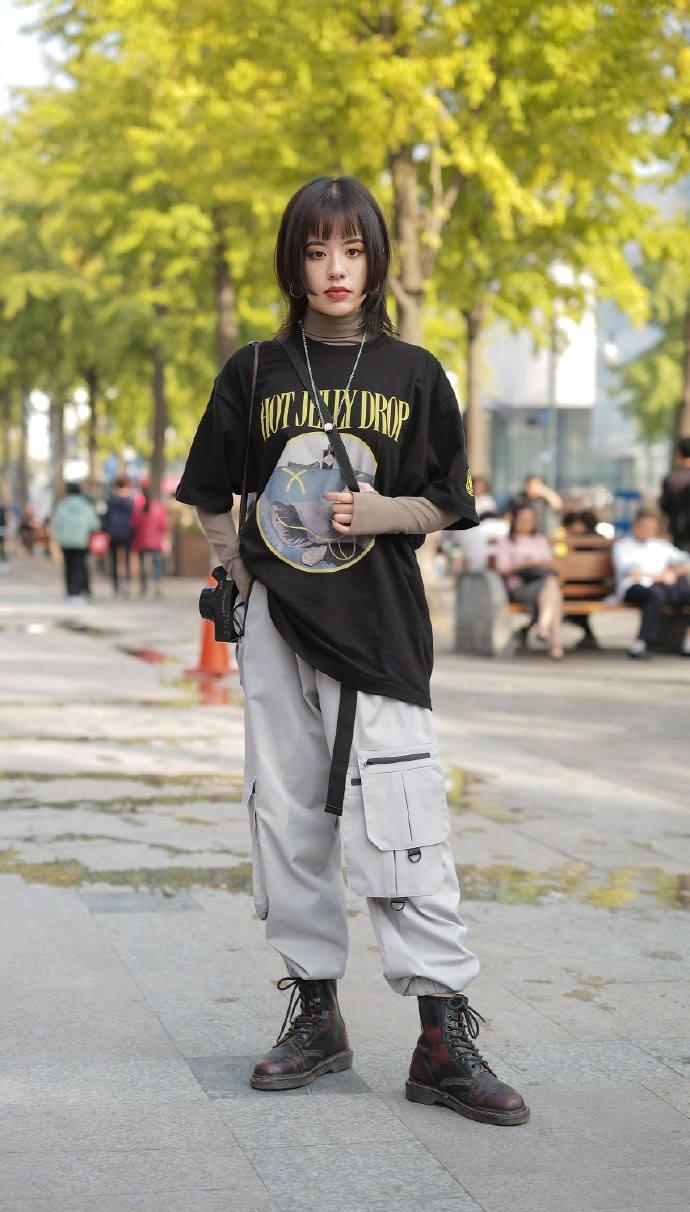 保暖又时尚的马丁靴,好看的冬季高帮马丁靴