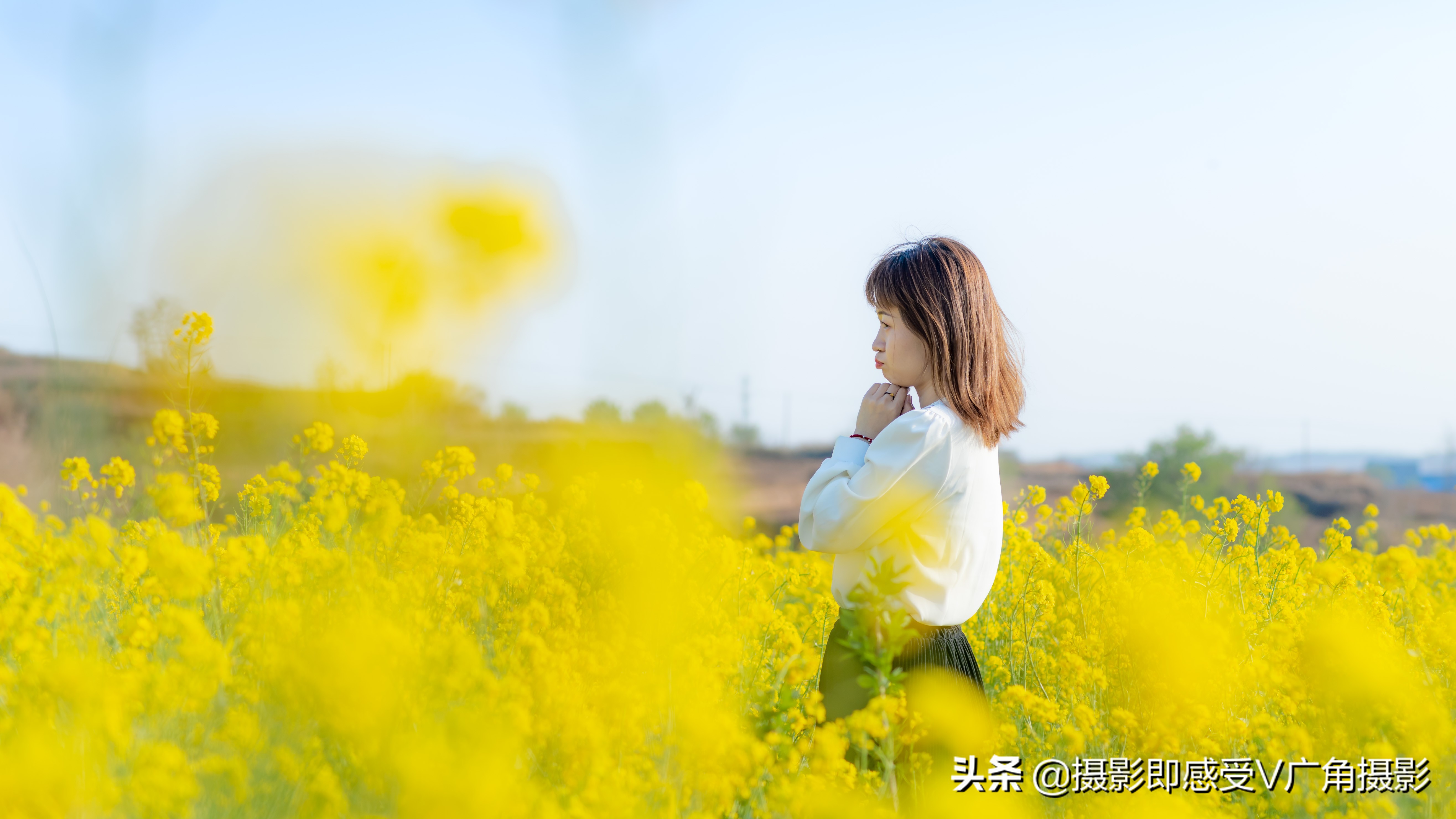 花田拍摄技巧,花田里拍照片怎么拍出高级感