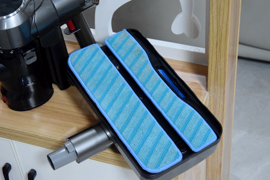 双十二买的洒拖F6评测：无线手持边吸边拖，灵活保洁省时50%