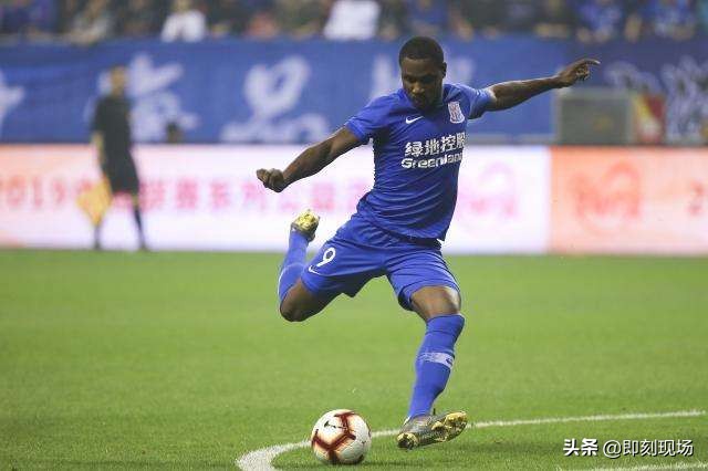 盘点中超赛场,盘点近年来在中超大腿级中场球员
