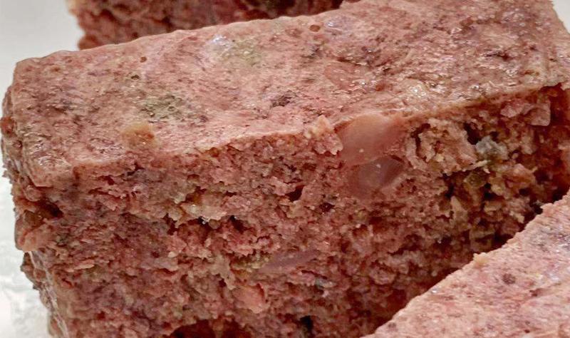 猫不吃罐罐怎么办,英短猫吃零食不吃主食咋办