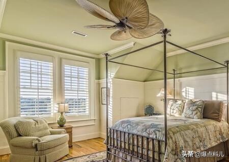 小县城创业开什么小店最稳妥赚钱,小本投资开个什么店最赚钱项目