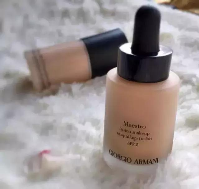 阿玛尼哪一款粉底液最好用,阿玛尼粉底液第1名