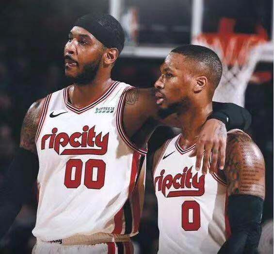 什么时期的nba球衣带加号,nba0号和1号交换球衣