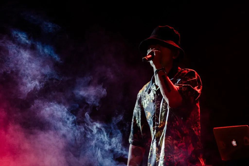 满舒克慢热怎么火的,满舒克说自己不火