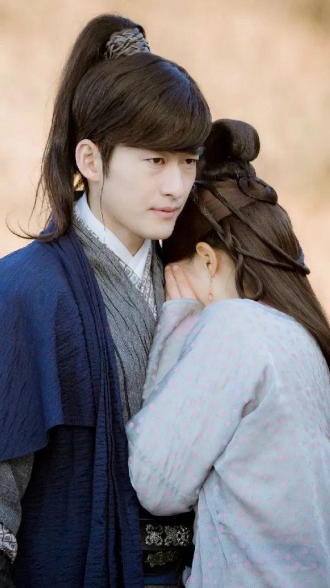 厚刘海遮挡脸型,厚刘海遮住眼睛