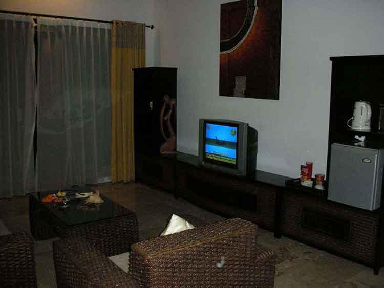 电视机创维h90,创维电视65h90好吗