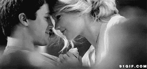 圣诞节将至，给女友挑什么礼物，能拥有一个美妙的夜晚？