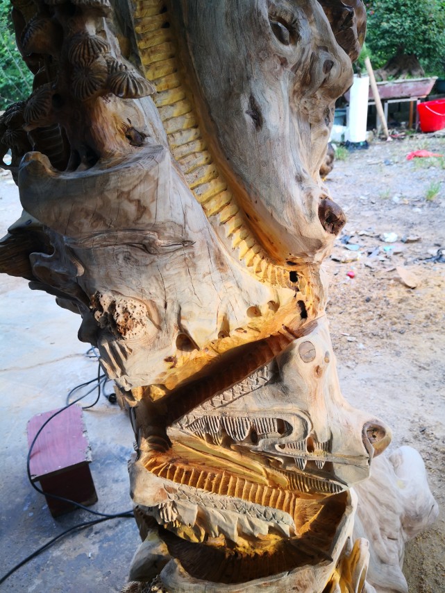 崇阳雕刻“达人”的匠心之作《华山一条路》：观者击掌叫绝