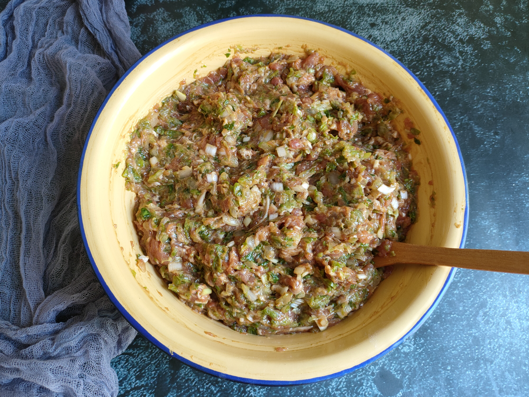为什么饺子馅不能放盐,为什么调饺子馅总是没有肉香味