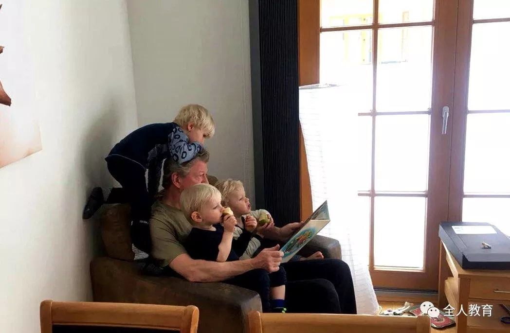 把忧伤变成幽默，丹麦教育的秘密原来在安徒生的故事里