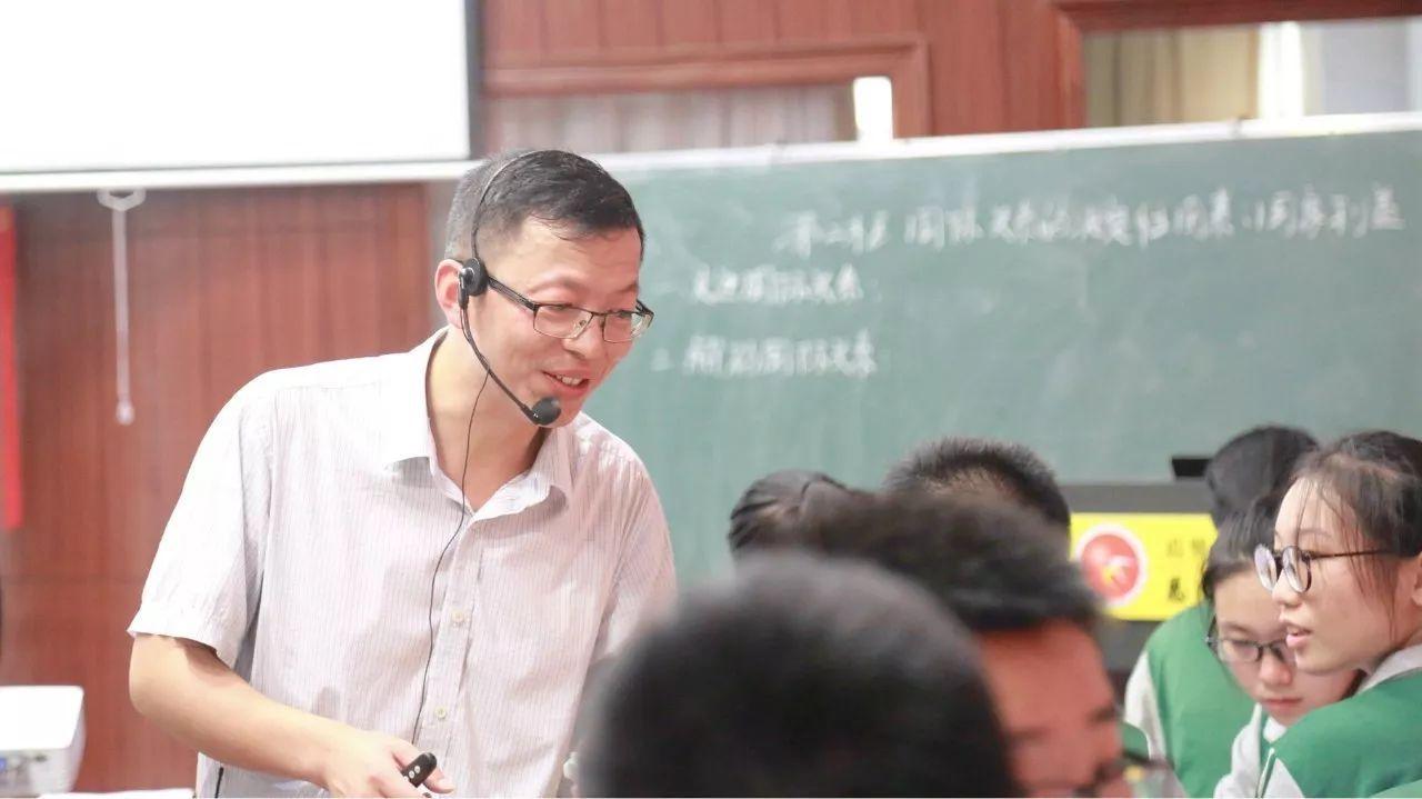 睡觉时脚踩空是不是意味着长高,睡觉时一脚踩空是什么征兆