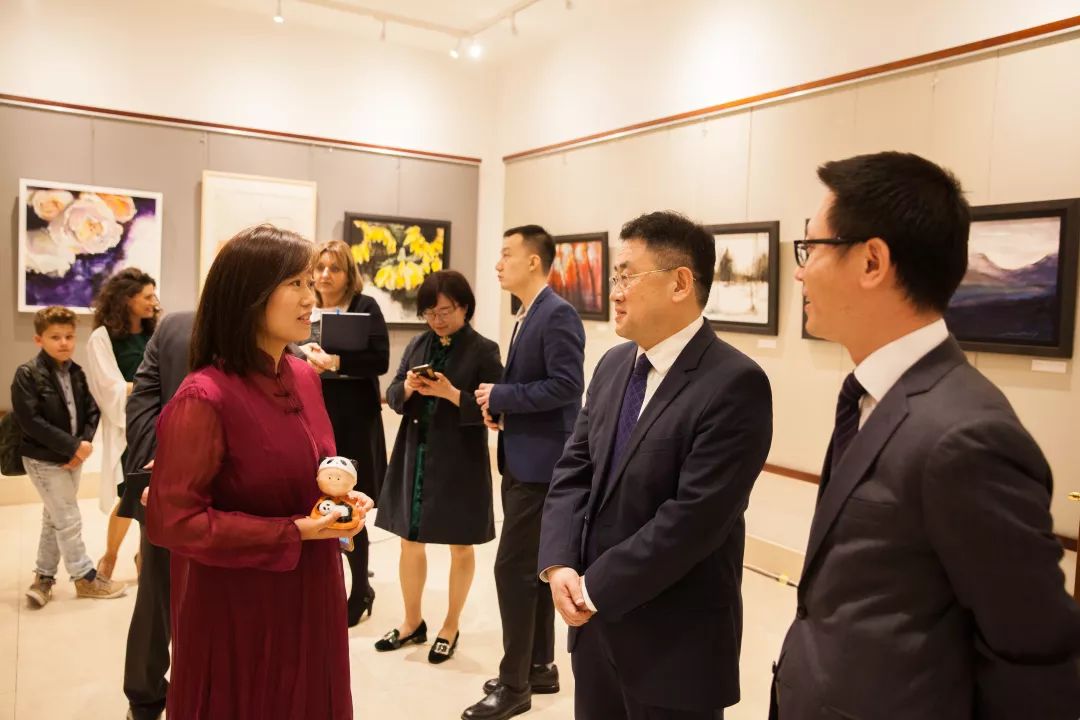 纯真、宁静与美——中马女画家对话展在马耳他中国文化中心举行