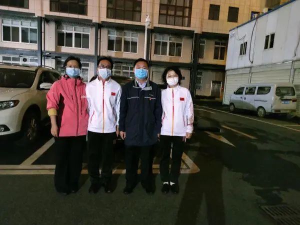 这个春节向所有医务工作者致敬,这个五一坚守岗位