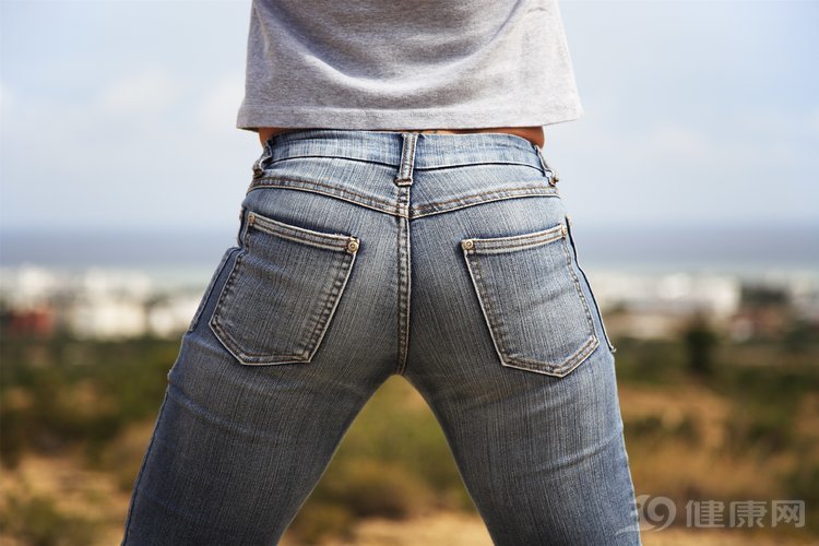 人为什么会长肛毛？肛毛有啥作用，能刮掉吗？医生劝你手下留情