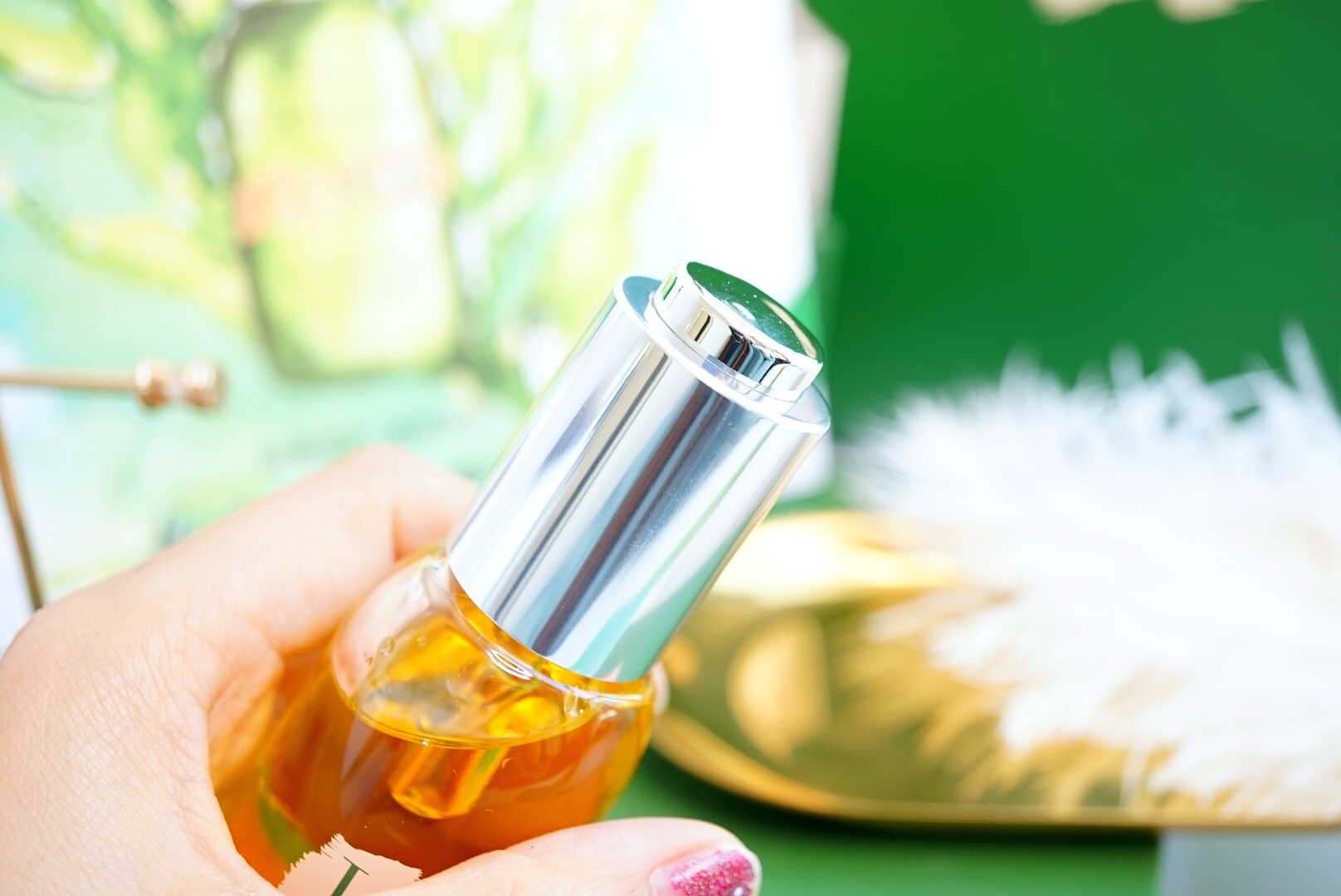 海蓝之谜臻璨焕活精华油测评,海蓝之谜鎏金焕颜精华适合混油吗