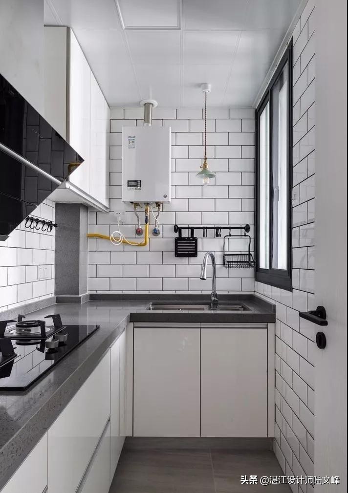 厨房贴网红小白砖好看吗,800x800瓷砖上墙厨房好看吗