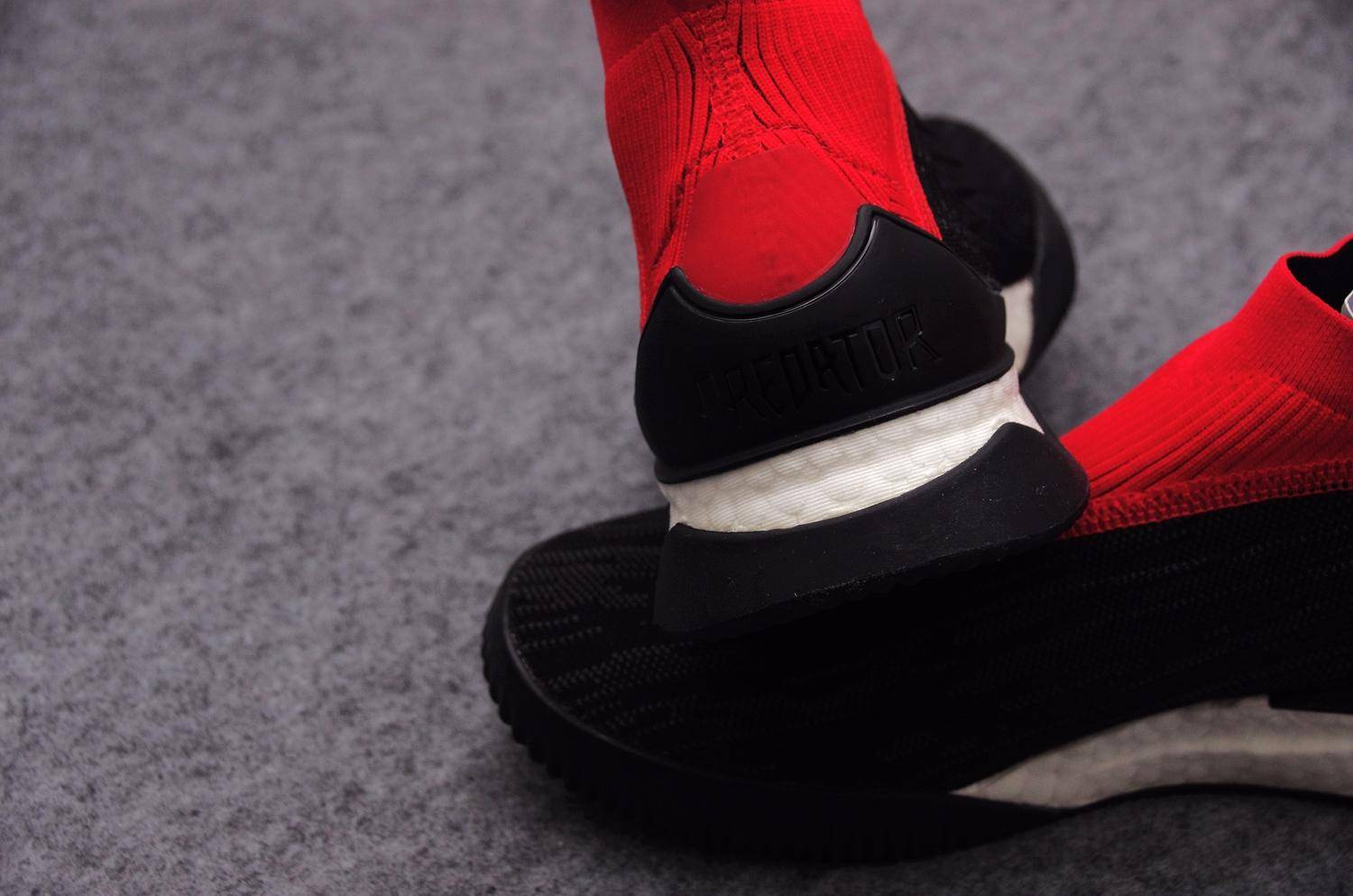 足球鞋predator黑红,predator足球鞋19.4