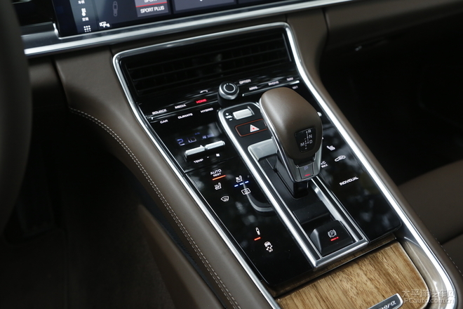 保时捷panamera混动深度测试 (全新保时捷panamera4s 2.9t试驾感受)