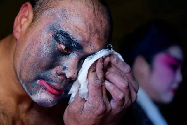 makeupforever水粉霜色号选择,makeupforever水粉霜有期限吗