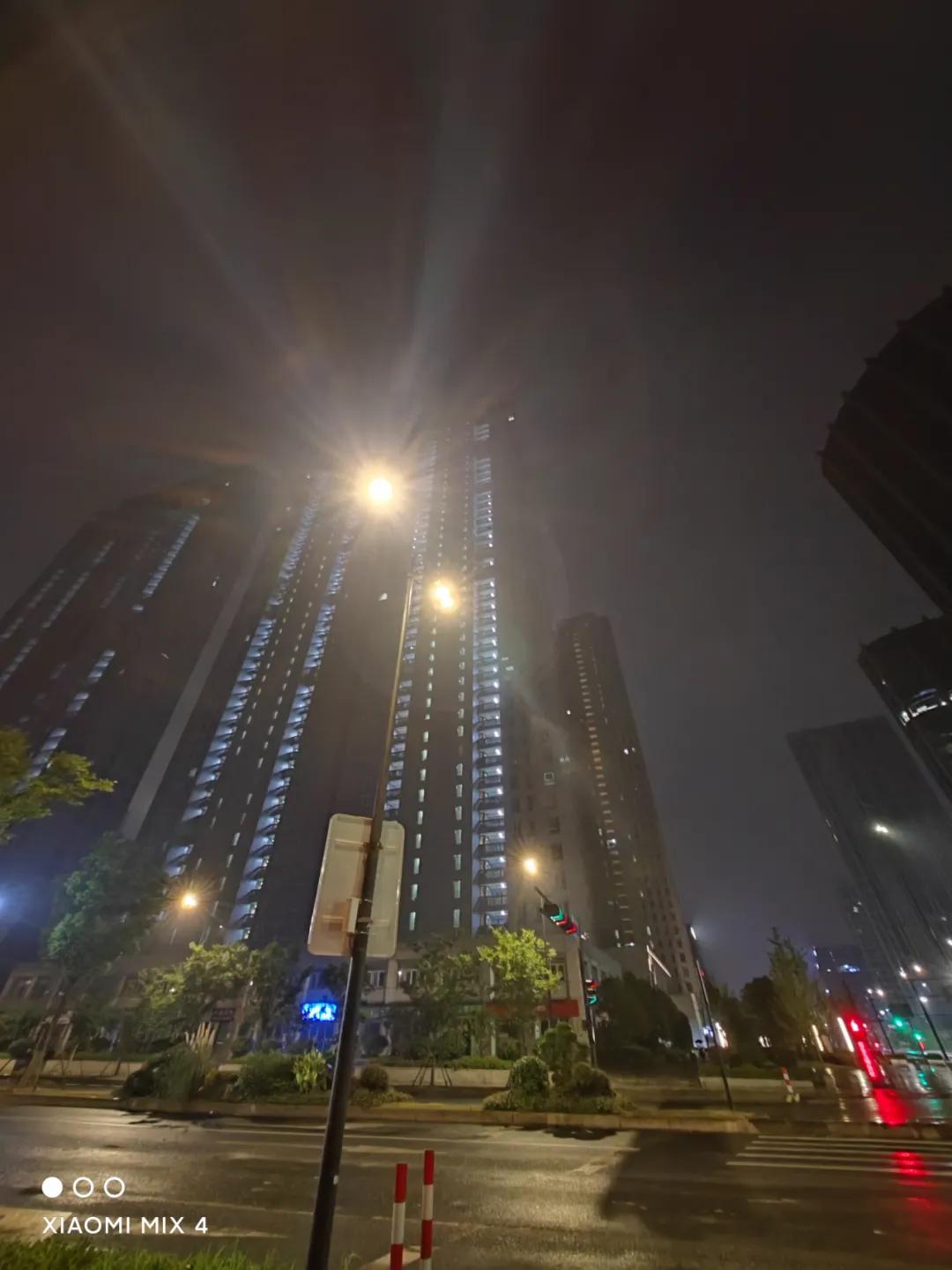 5000以内买小米,小米mix4和小米11ultra