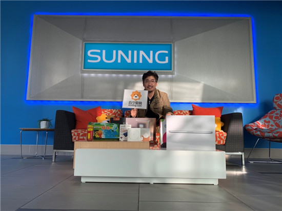 苏宁探秘外国程序员的双十一:最爱在线下排长队