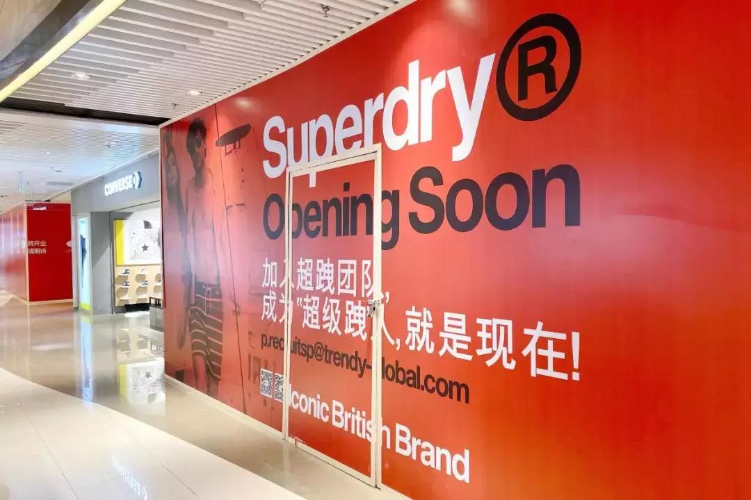 西安大融城化妆品,惊喜化妆品套装