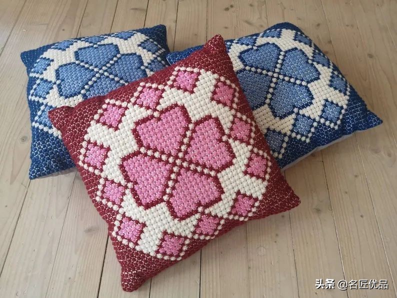 旧物利用!毛线用不完就用来刺绣,这才是十字绣最让人佩服的绣法