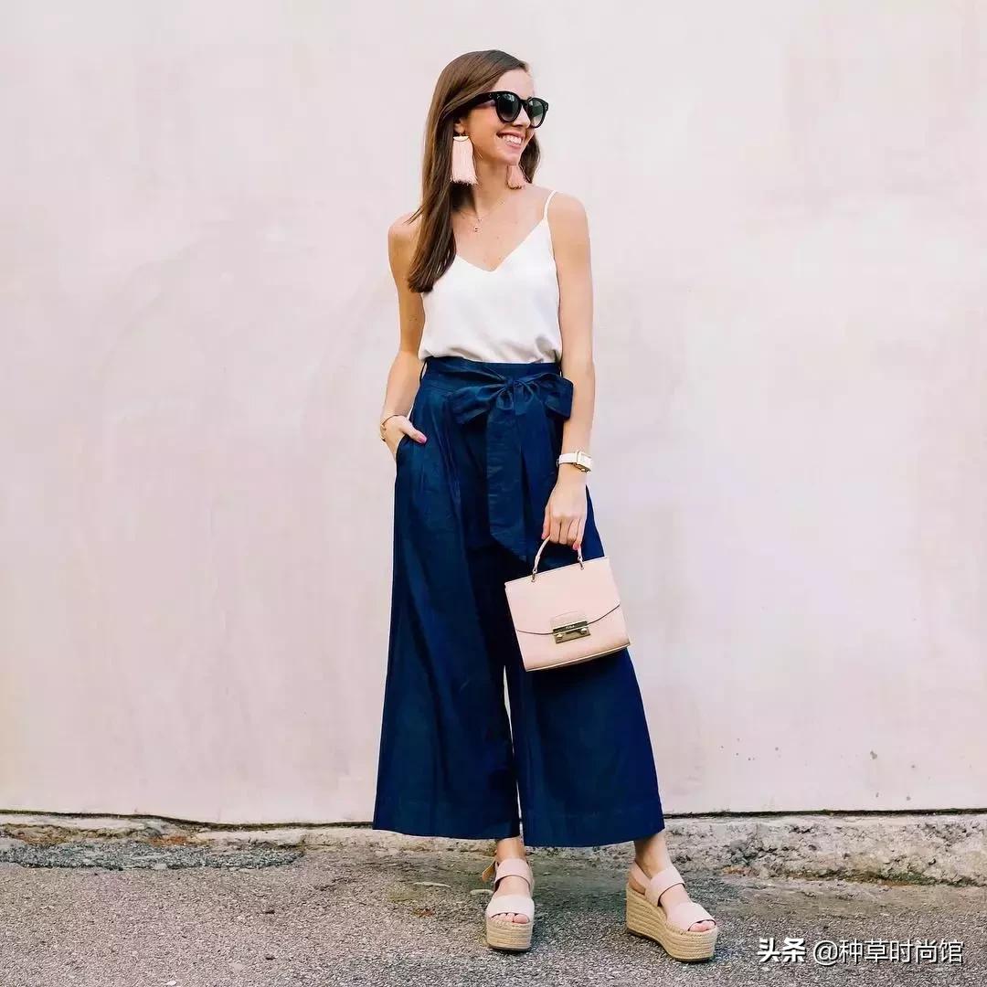 穿着阔腿裤上厕所怎么办,如何正确穿阔腿裤