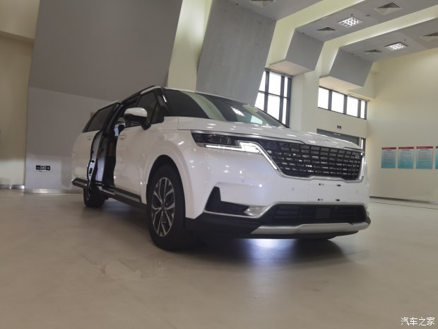 最新款嘉华mpv高顶,第四代嘉华性价比超高的家用mpv