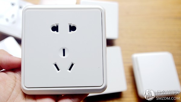 无边框开关插座,无边框开关插座拆解