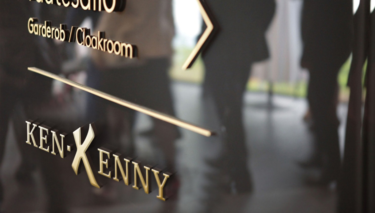 大猪蹄子鞋图片,大牌鞋店设计