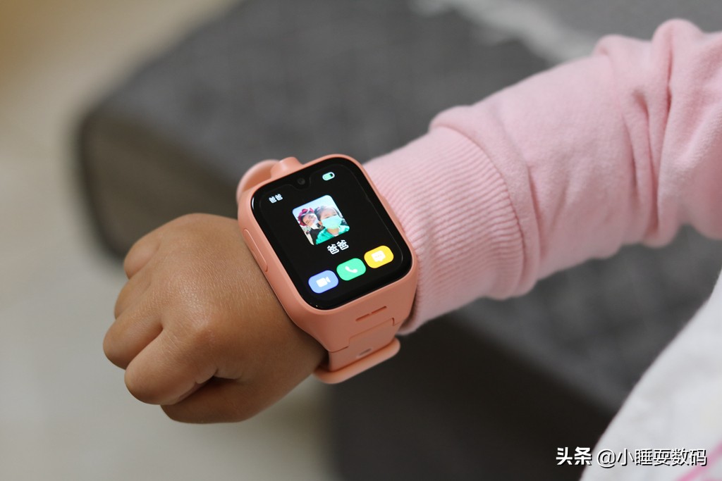 小米推出米兔儿童学习手表4,功能强大到没朋友,899元值得买吗?