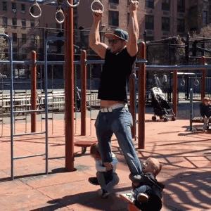 宝妈带孩子被吐槽,父亲节宝妈对宝爸说的话搞笑