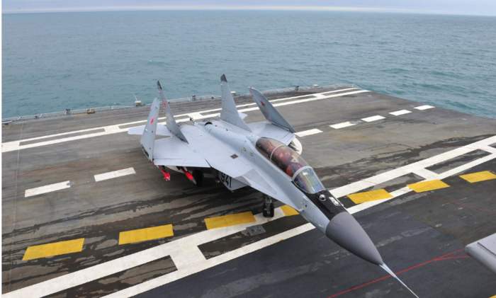 舰载机米格29k好用吗,米格29k舰载机与苏33舰载机