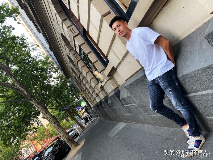 15岁进国家队足球,15岁踢上恒大一线队他到底有多牛