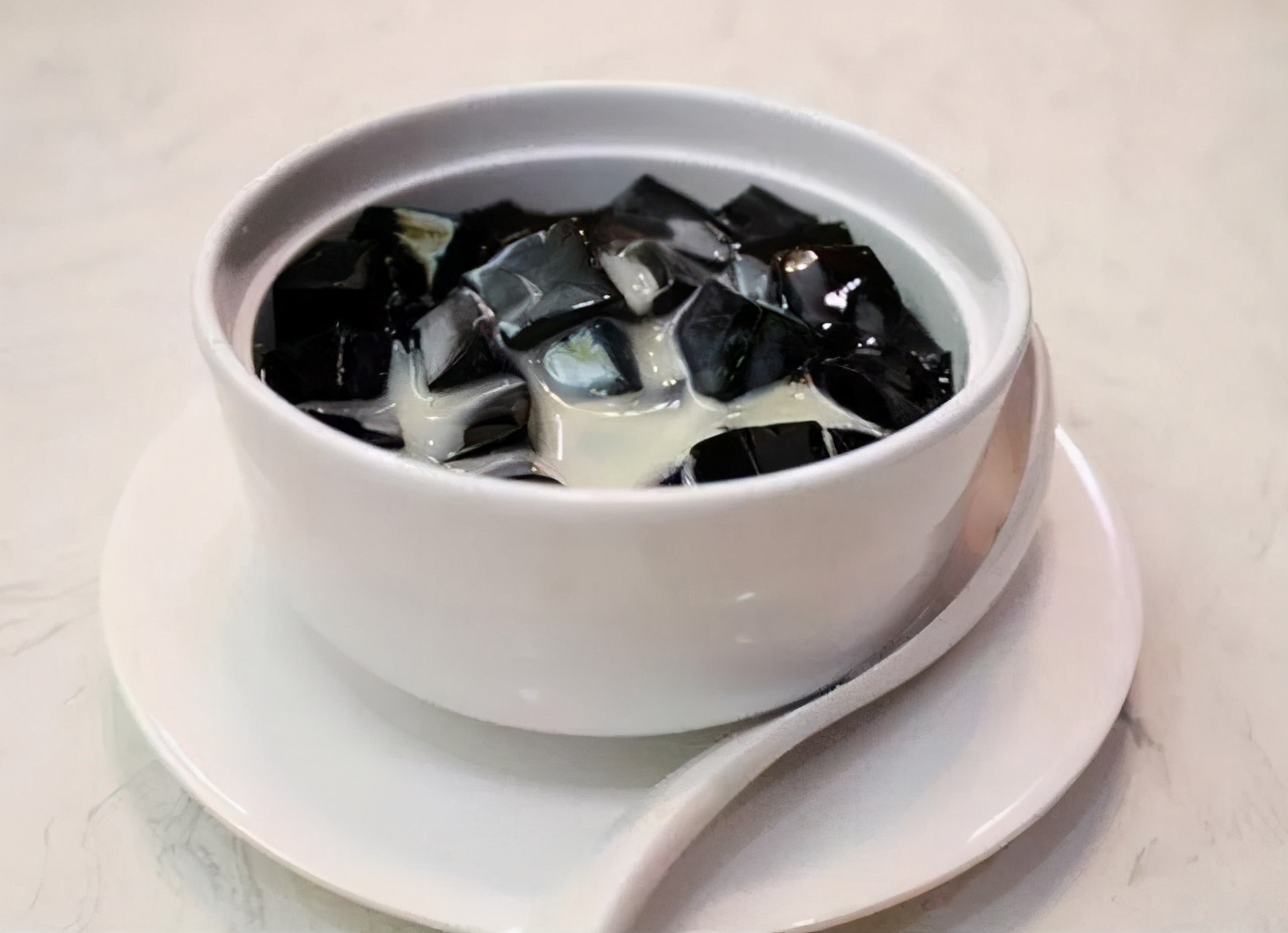 一碗龟苓膏大概多少钱,一碗龟苓膏的批量