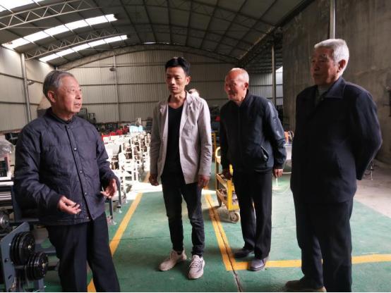 打工仔王海庭返乡创业成了食用菌机械“发明家”