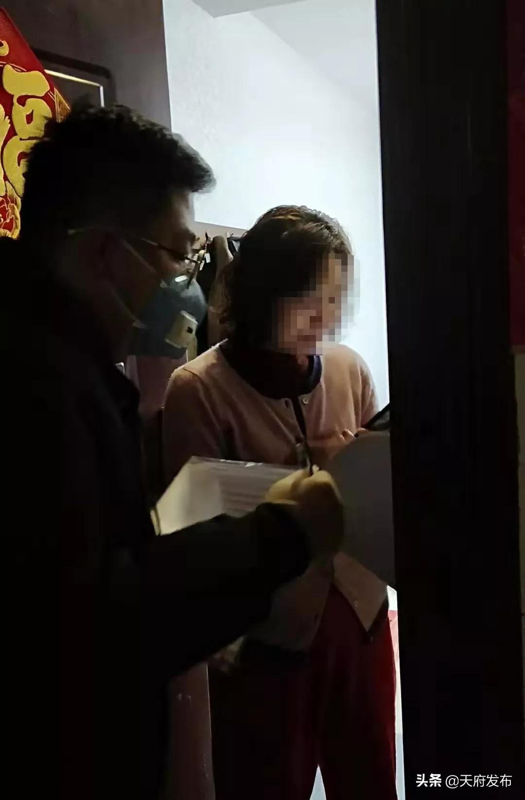 *党**旗飘扬|手肿了，嗓子哑了，手机号被封了……都是为了排查