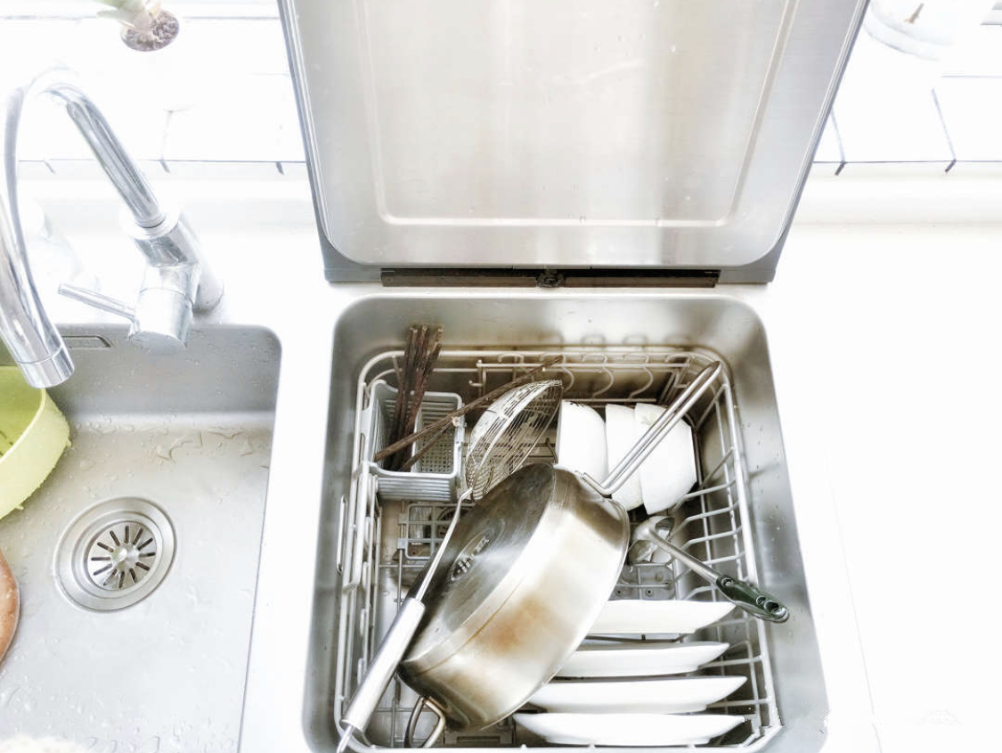 装修水槽这里还能装些什么,水槽底下怎么样才能既美观又实用