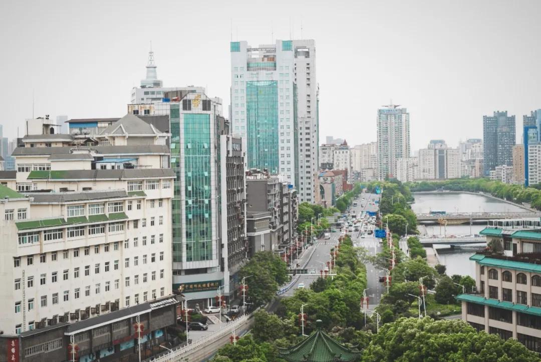 南昌是不是很好玩,南昌这个城市还值得去吗