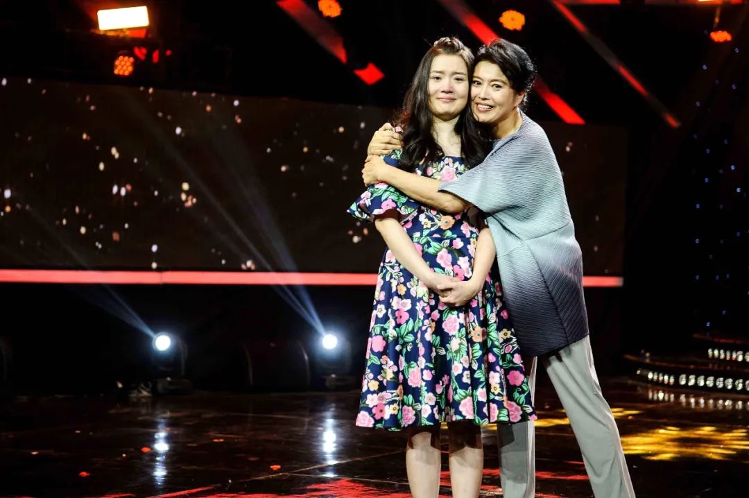 丁嘉丽六次夺影后,丁嘉丽四次流产