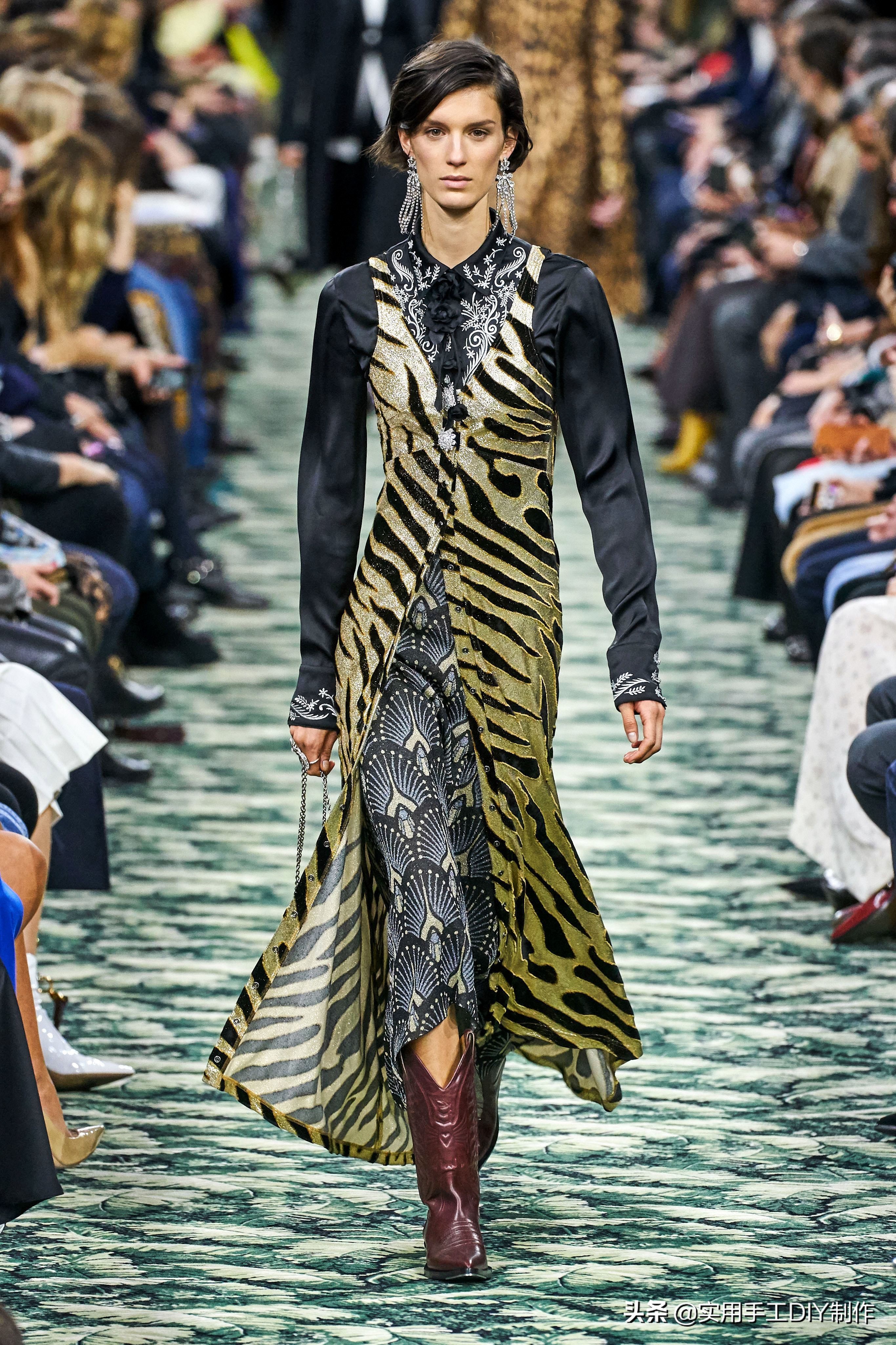 pacorabanne2021春夏系列金属长裙,pacorabanne亮片上衣