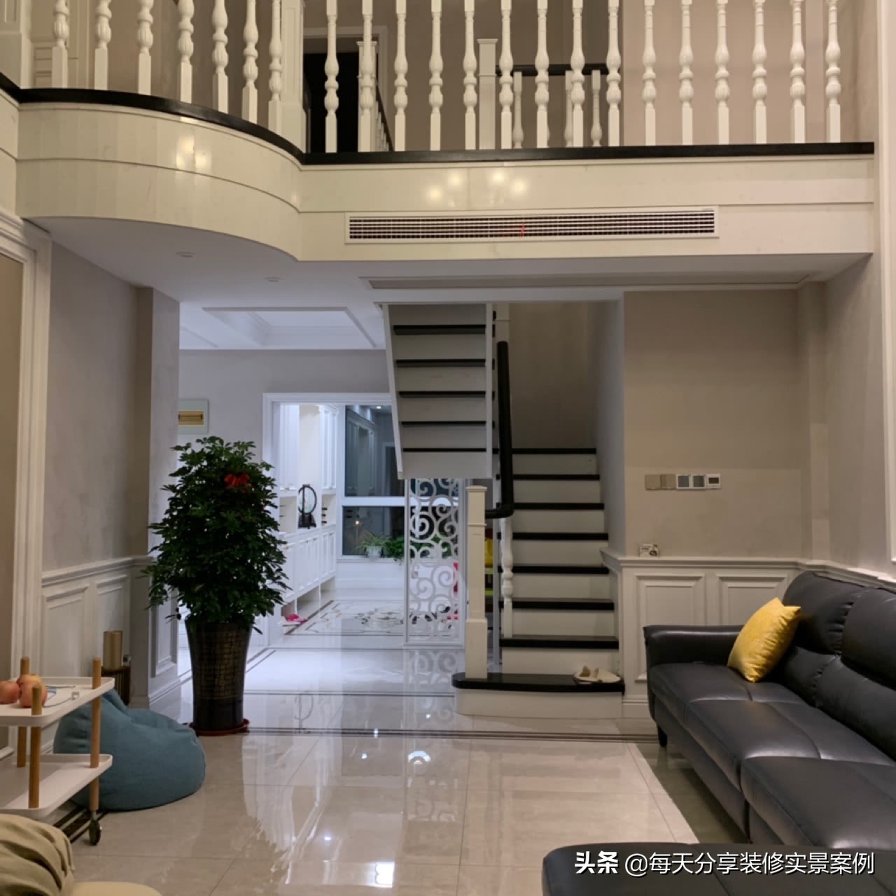 最简单的复式楼装修效果图,复式楼200平米上下两层装修效果图