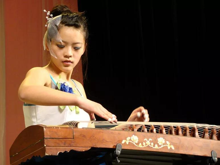 购买古筝的十大建议,自学古筝要注意什么