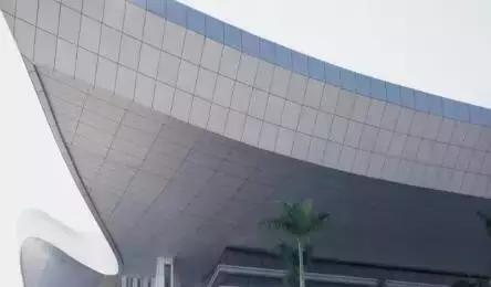 铝板幕墙变形是什么原因,幕墙铝板变形修复