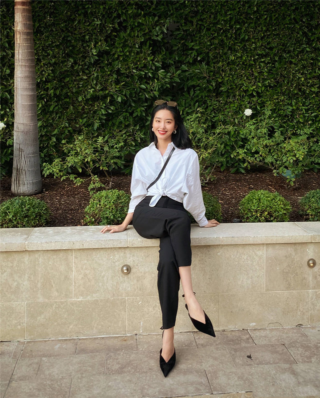 杨采钰穿绿色裙子,杨采钰秋款风衣穿搭