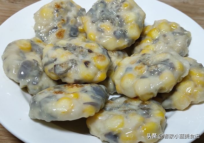 广州早茶店里的玉米饼怎么做,广东早茶香煎玉米饼不用皮